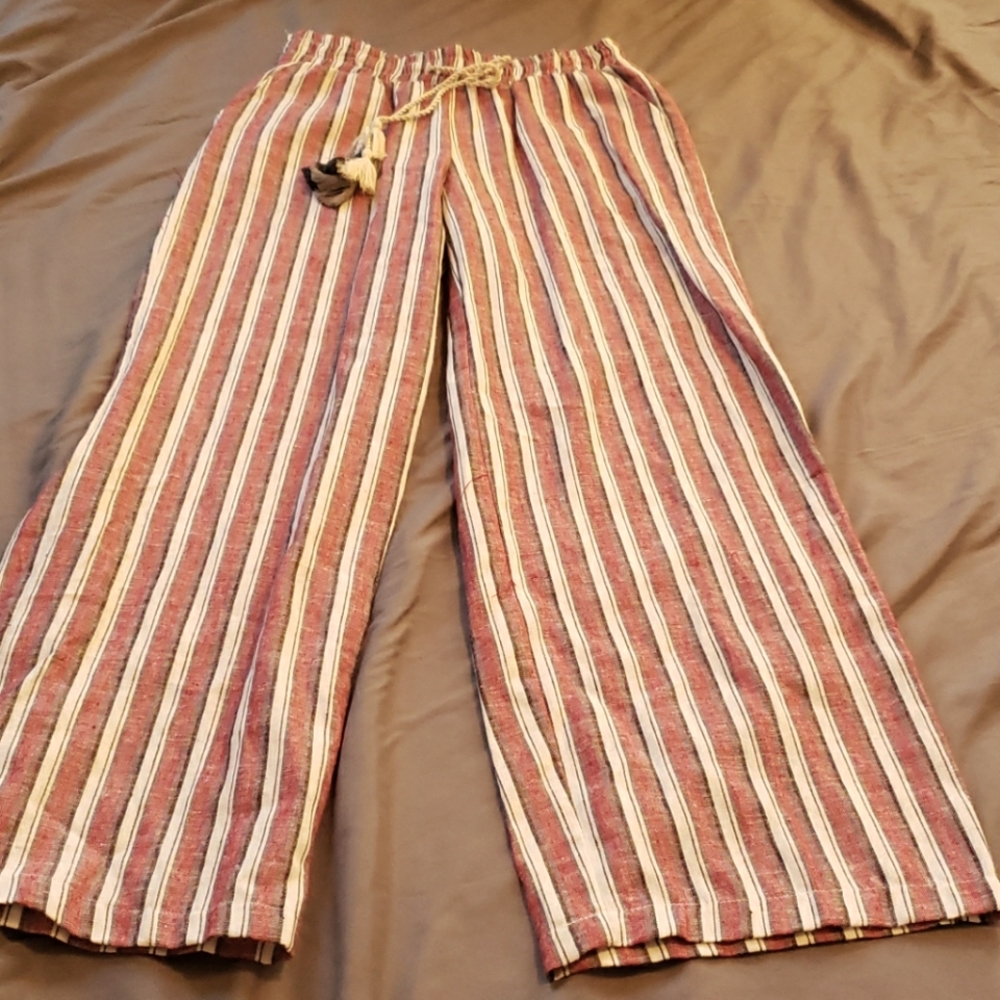 Medium Hot Kiss Lounging pants.